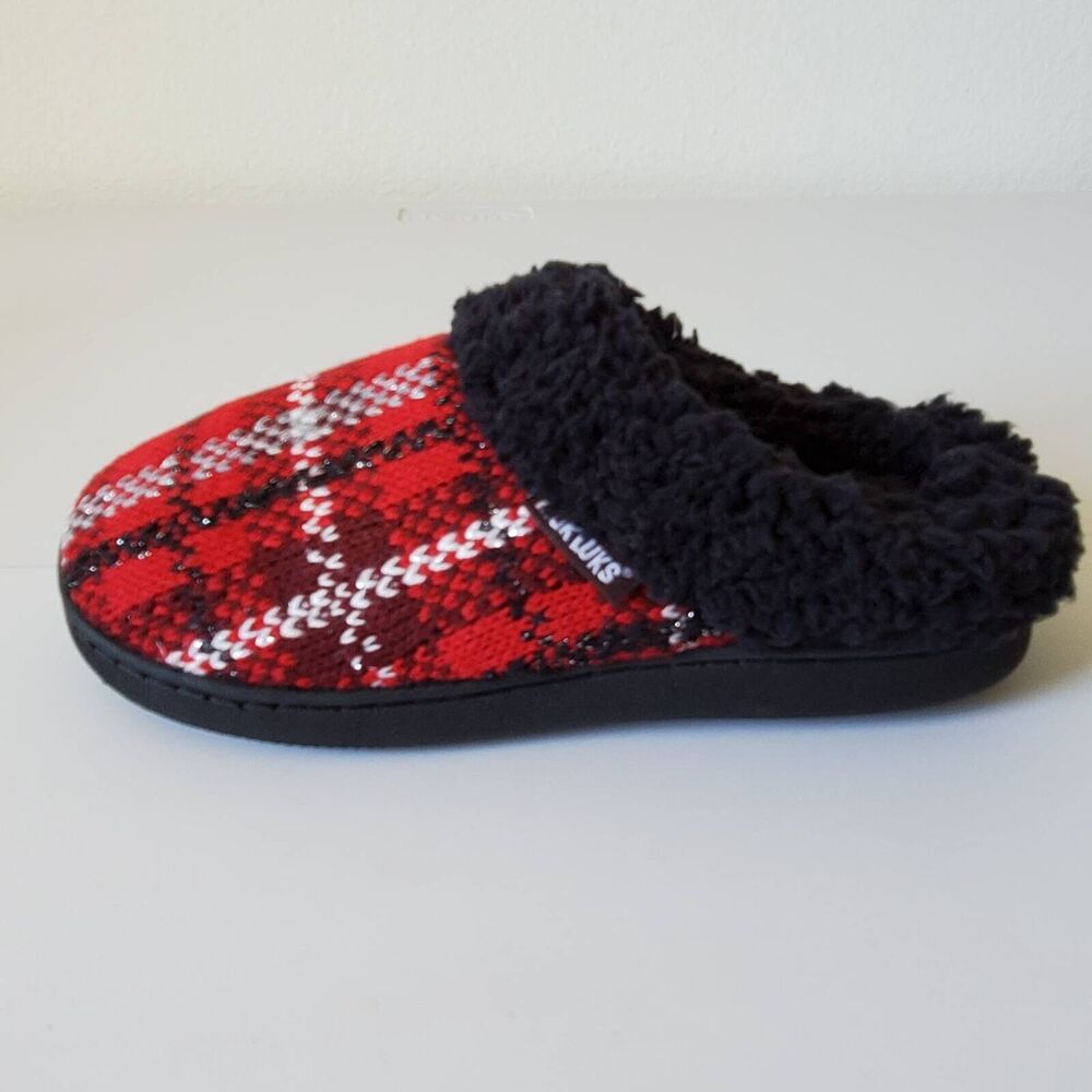 Muk Luks Womens 5-6 Scuffs Slippers Red Black Sweater Knit Faux Fur Lined Small